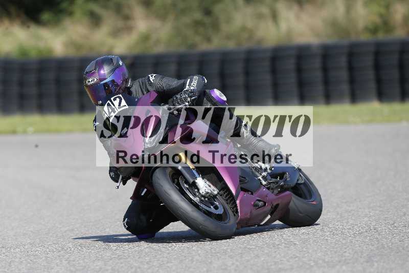 /44 09.08.2025 Plüss Moto Sport ADR/Freies Fahren/542